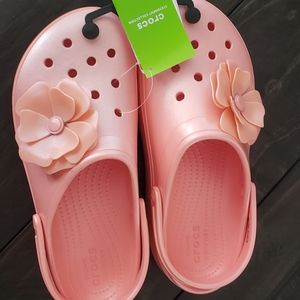 Crocs Vivid Blooms platform clogs